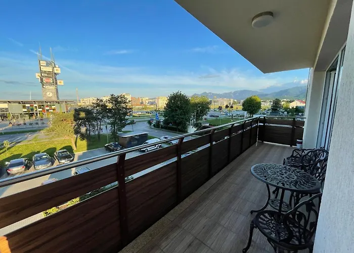 Coresi Long Stay Apartment