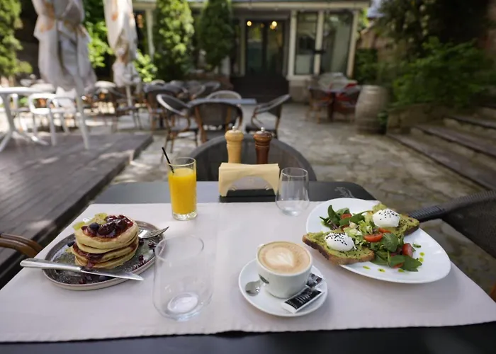Barrique 15 - Breakfast At Restaurant & Minibar - Old Town